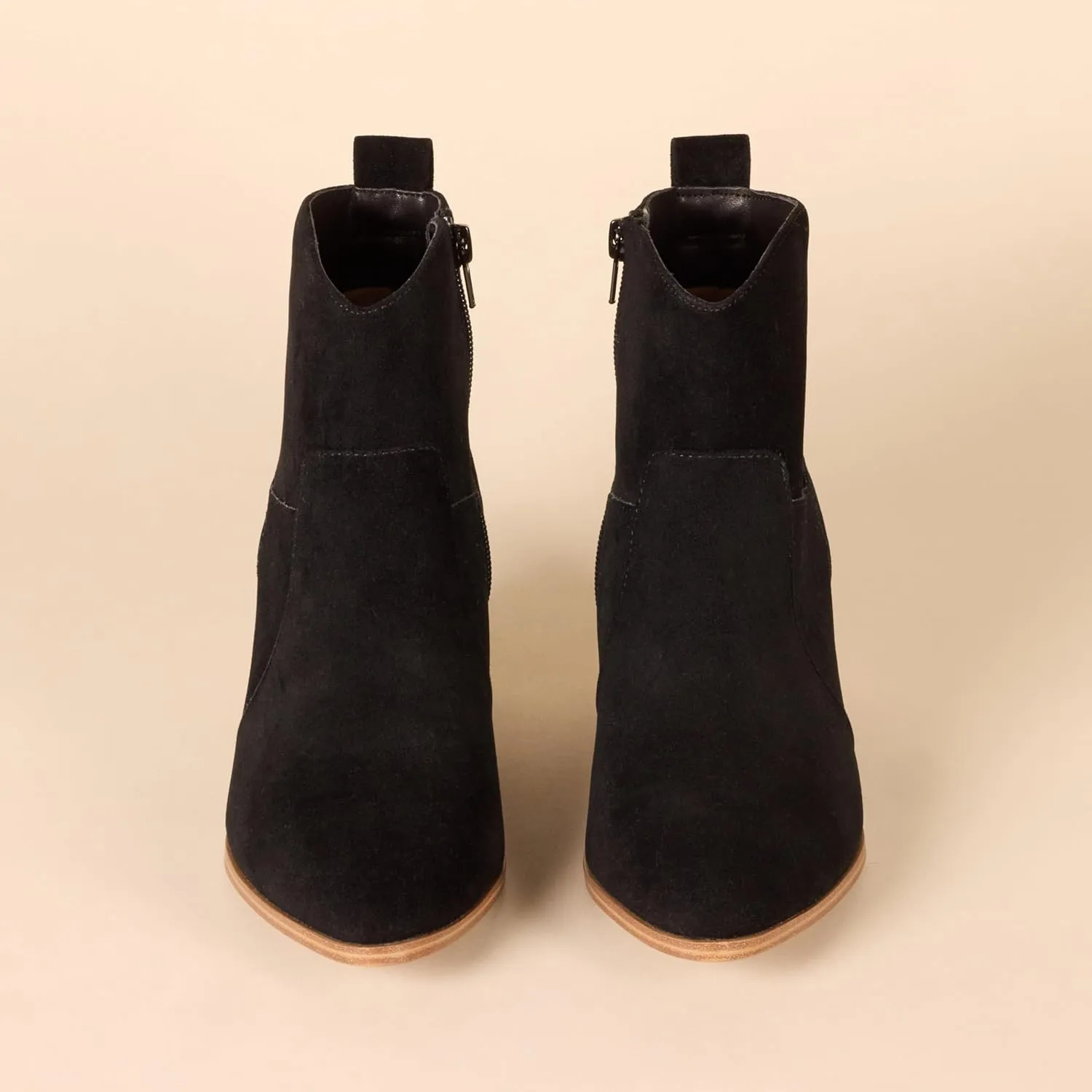 Amazon Essentials Women's Western Ankle Boots