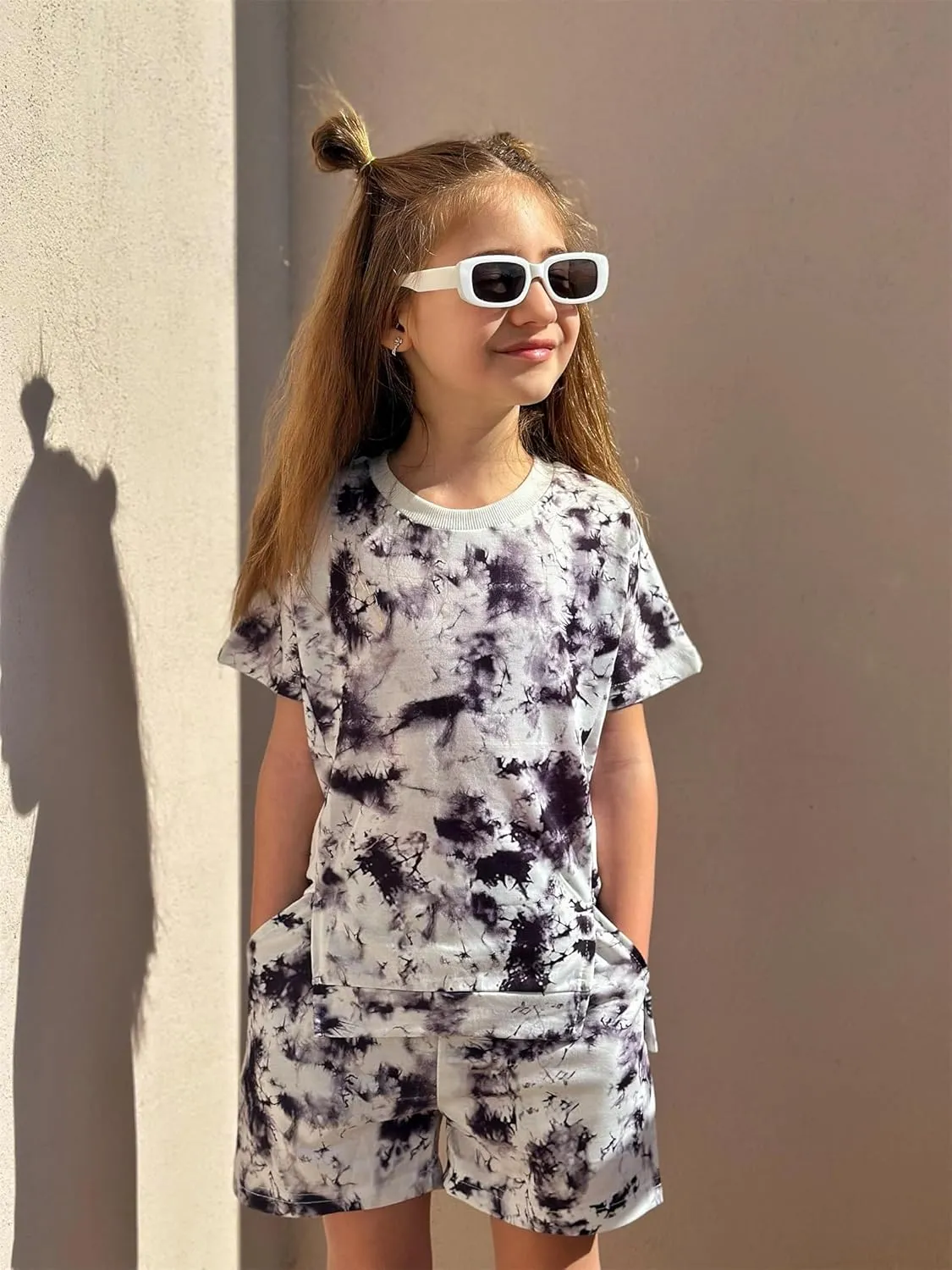Arshiner Girls 2 Piece Outfit Summer Short Sleeve Loose Fit T-Shirt and Shorts Set Casual Activewear High-Low Hem Sweatshirt