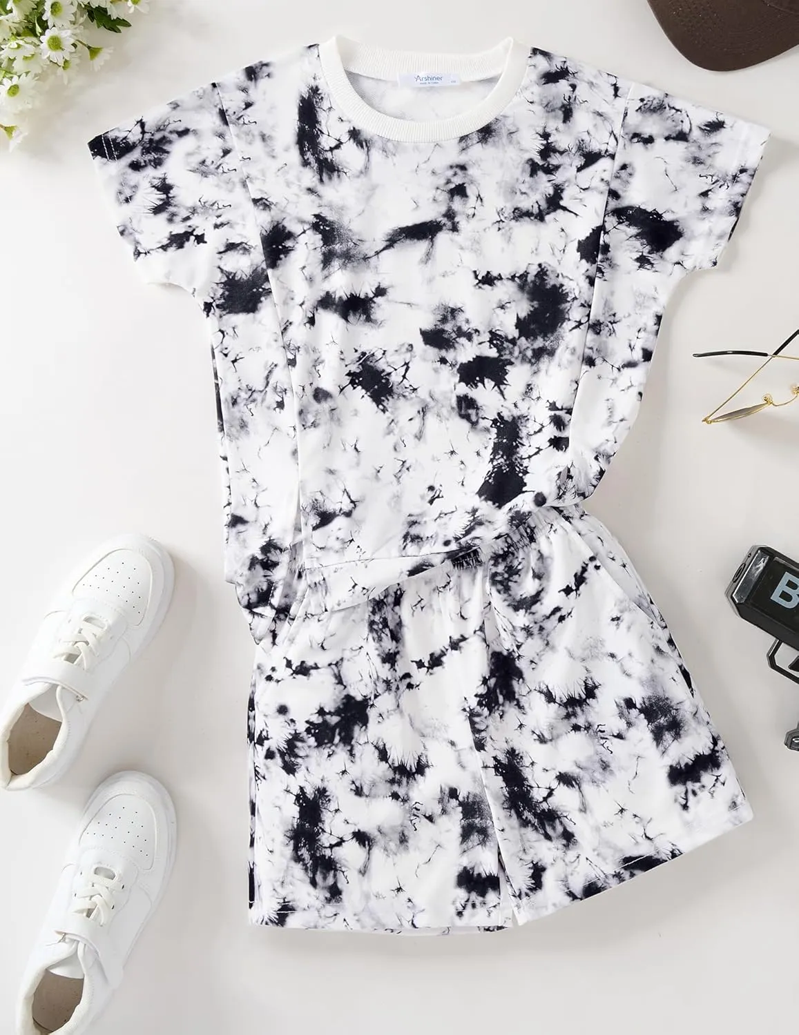 Arshiner Girls 2 Piece Outfit Summer Short Sleeve Loose Fit T-Shirt and Shorts Set Casual Activewear High-Low Hem Sweatshirt
