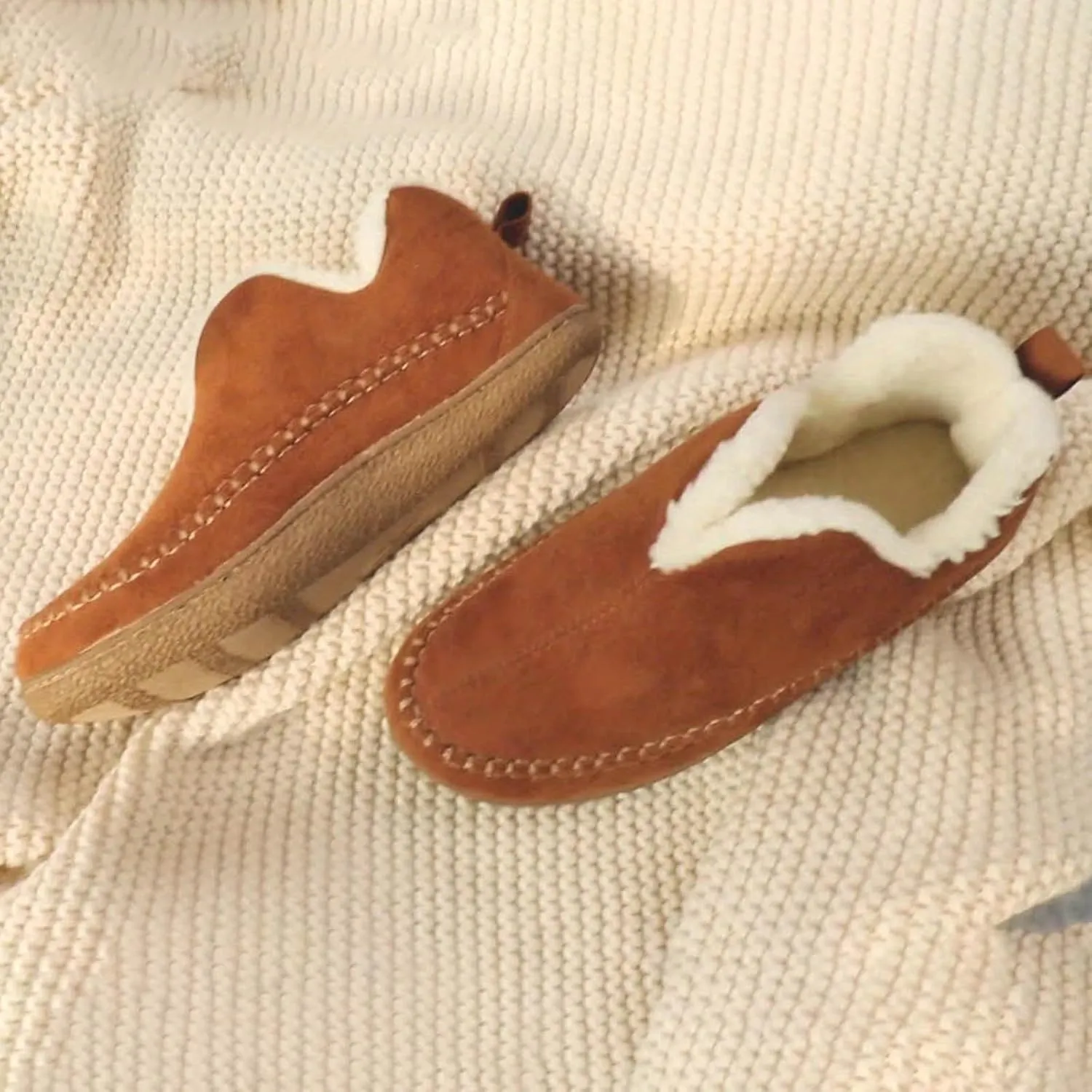 Boots for Women, Women's Warm Winter Indoor Outdoor House Shoes With Memory Foam Ankle Bootie Moccasin Slippers Ladies