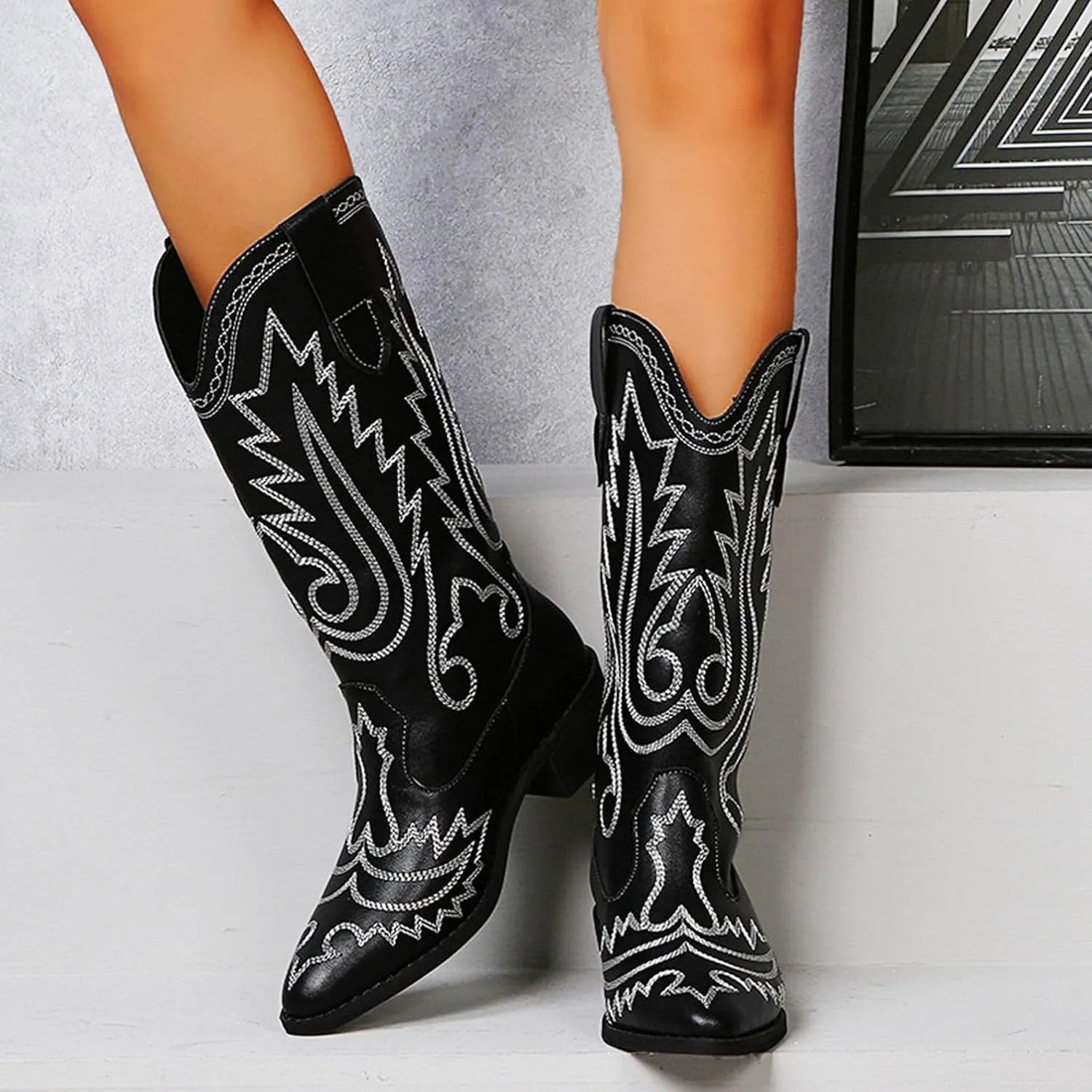 Hbeylia Cowboy Boots For Women Vintage Ethnic Western Cowgirls Boots Flower Embroidered Pointed Toe Chunky Heels Mid Calf Knight Riding Boots Boho Retro Winter Fall Dress Tall Boots For Ladies