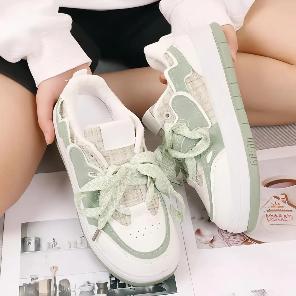 Heart Pattern Sneakers for Girls Fresh Spring Look Cute Y2K Walking Shoes Teens Comfy Footwear Sporty School Outfit Aesthetic