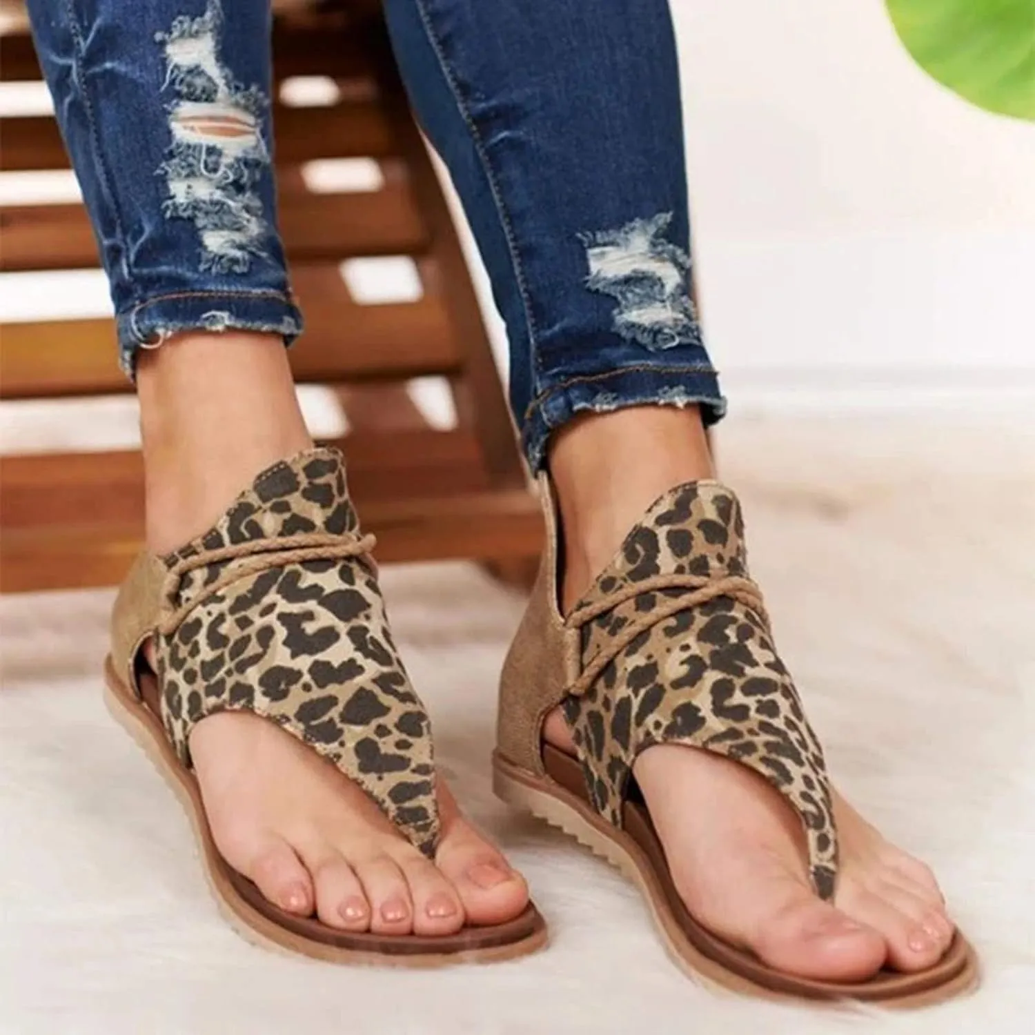 Leopard Gladiator Sandals for Women Comfy Flat Shoes Summer Vintage Straps Thong Clip Toe Back Zipper Flip Flops Lightweight Non-Slip Beach Shoes