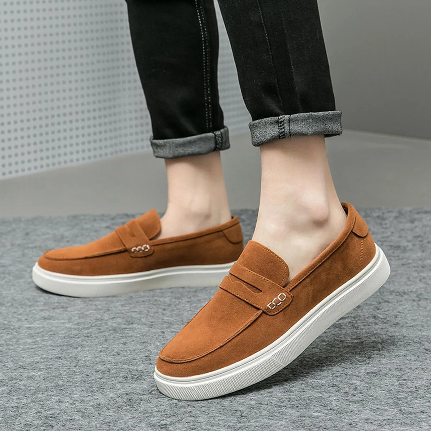 Men's Fashionable Business Anti Suede Loafers Retro Comfortable Suede Lightweight and Breathable Casual Boat Shoes