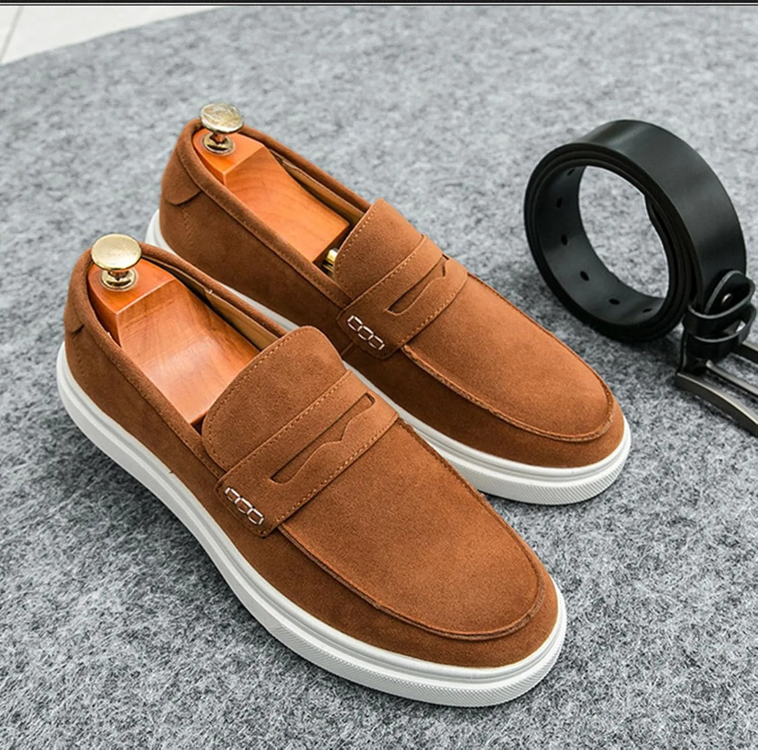 Men's Fashionable Business Anti Suede Loafers Retro Comfortable Suede Lightweight and Breathable Casual Boat Shoes