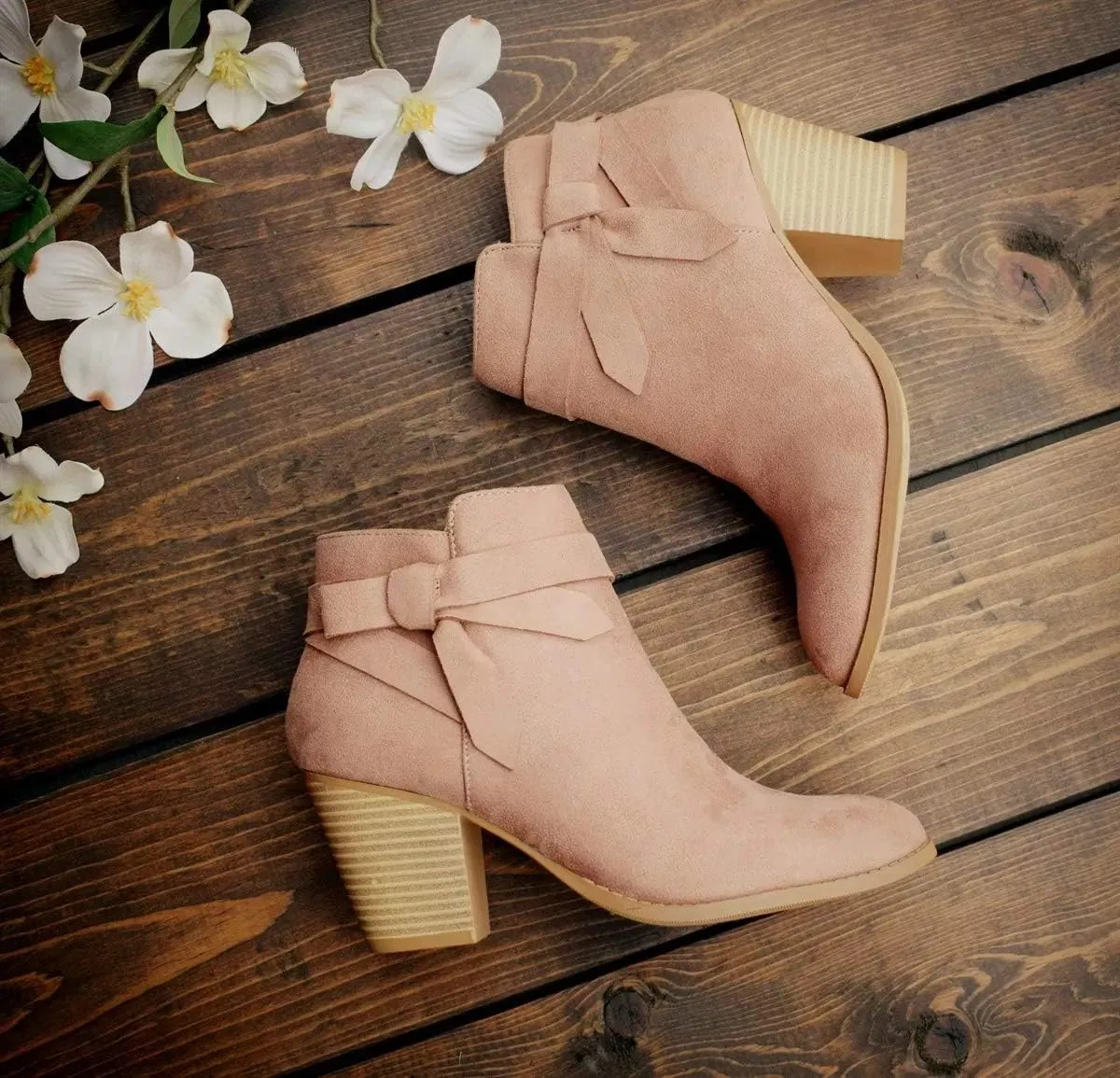 PiePieBuy Women's Tie Knot Chelsea Pump Ankle Boots Closed Toe Stacked Heel Booties Shoes