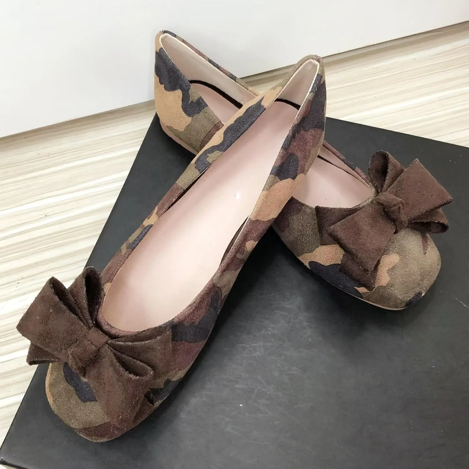 WENJIAZHIZHI Square Toe Bow Flats for Women Solid Color Low-Heel Slip-ons Cozy Soft Office Lady Dress Shoes