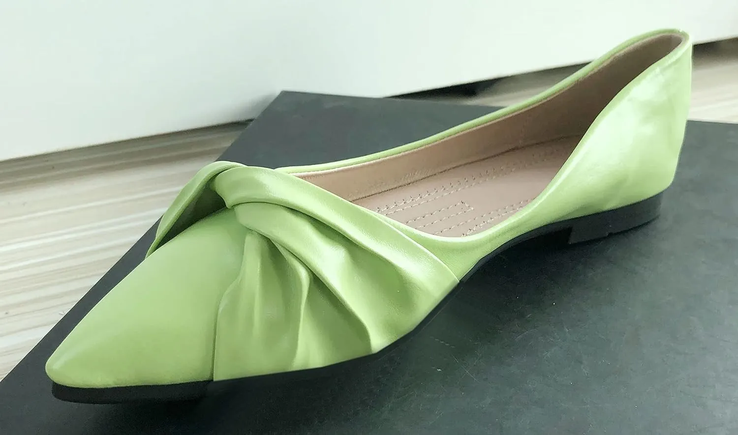 WENJIAZHIZHI Womens Ruched Bow Ballet Flats Comfortable Pointed Toe Slip On Walking Loafers Dress Shoes for Women Dressy Casual
