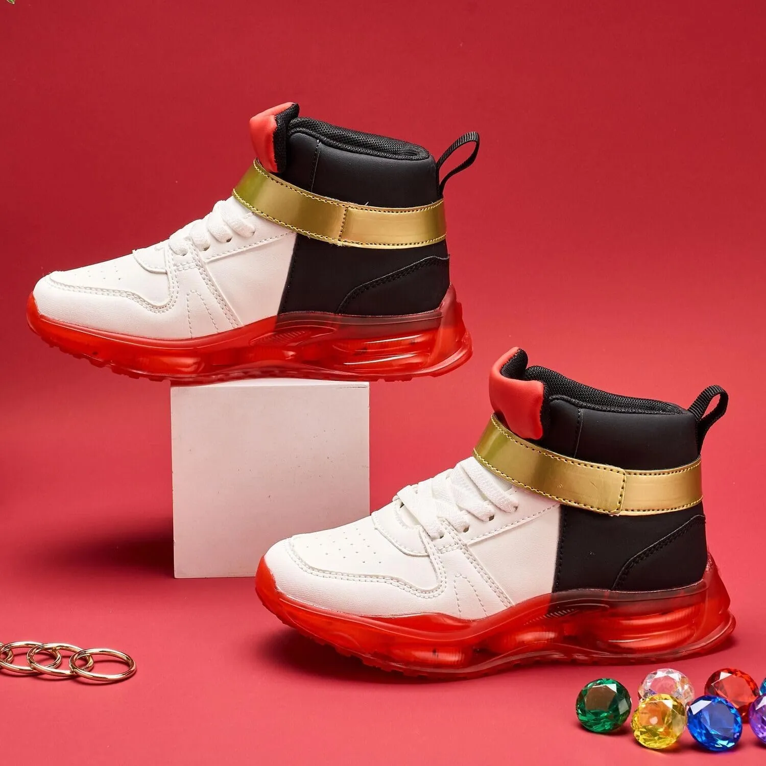 White Black Sneakers for Boys Girls Fashion Walking Shoes