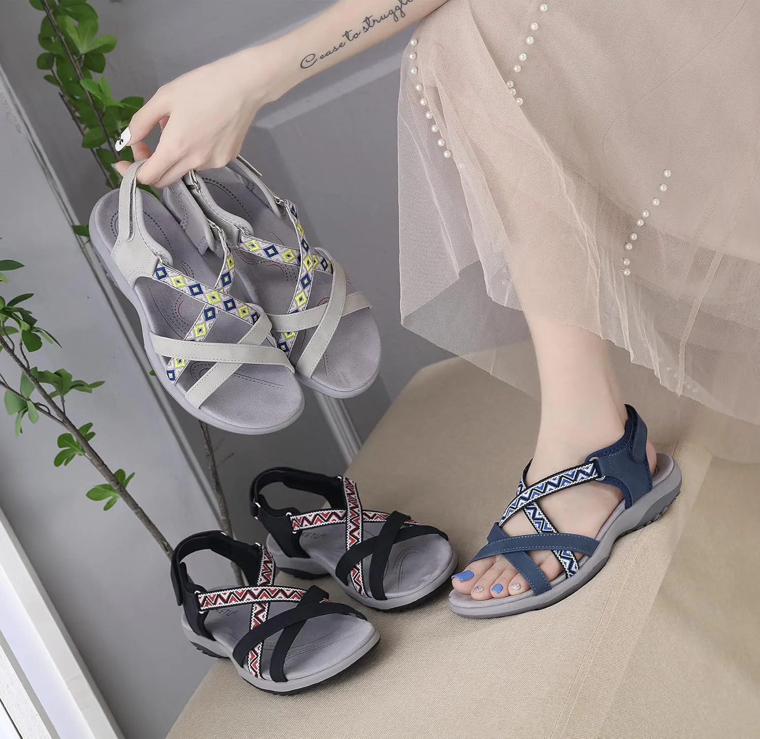 Womens Hiking Sandals Ladies Sport Sandals with Arch Support Comfortable Outdoor Sandals Adjustable Strap Summer Fashionable Shoes