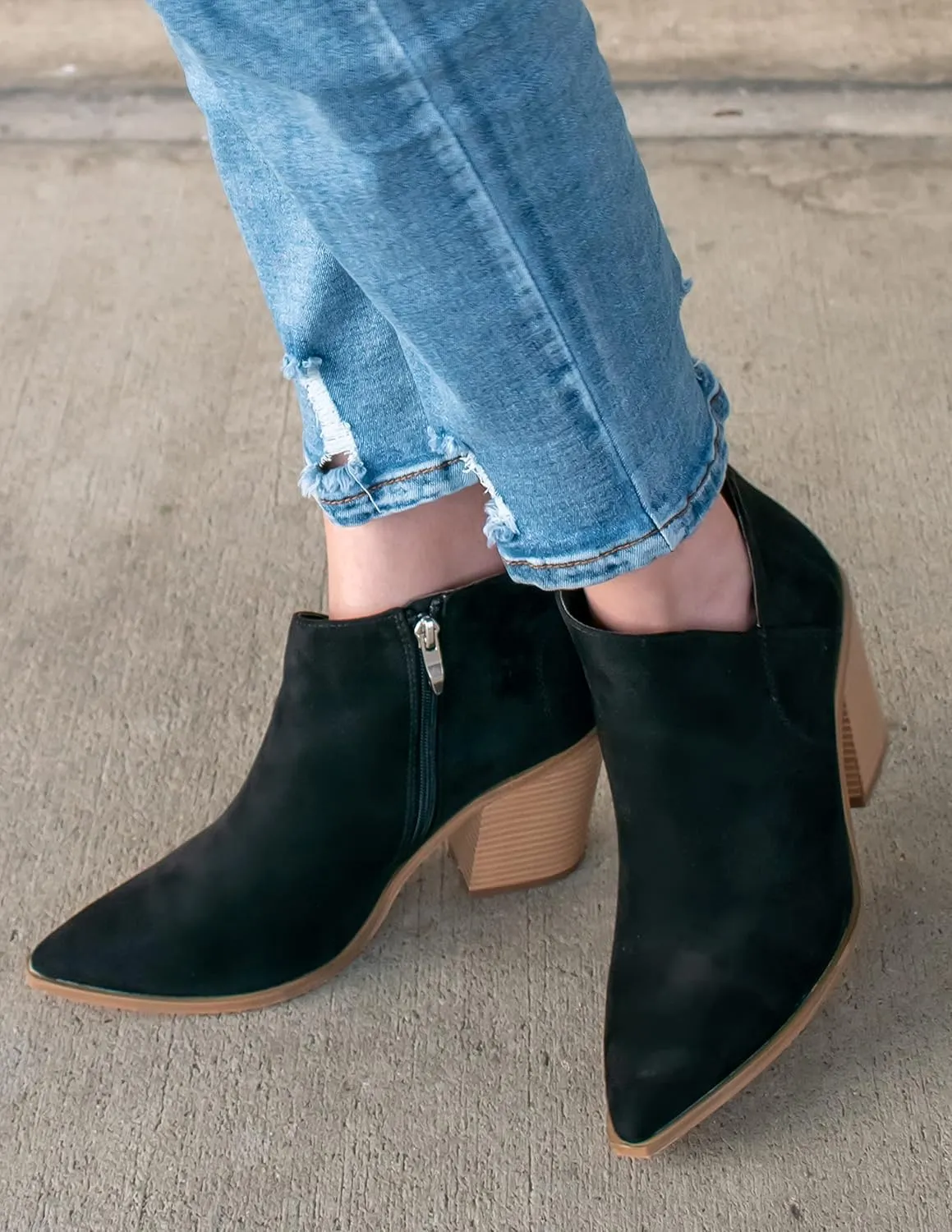 Womens Pointed Toe Ankle Boots Block Stacked Chunky Heel Cutout Side Zipper Fall Booties Shoe