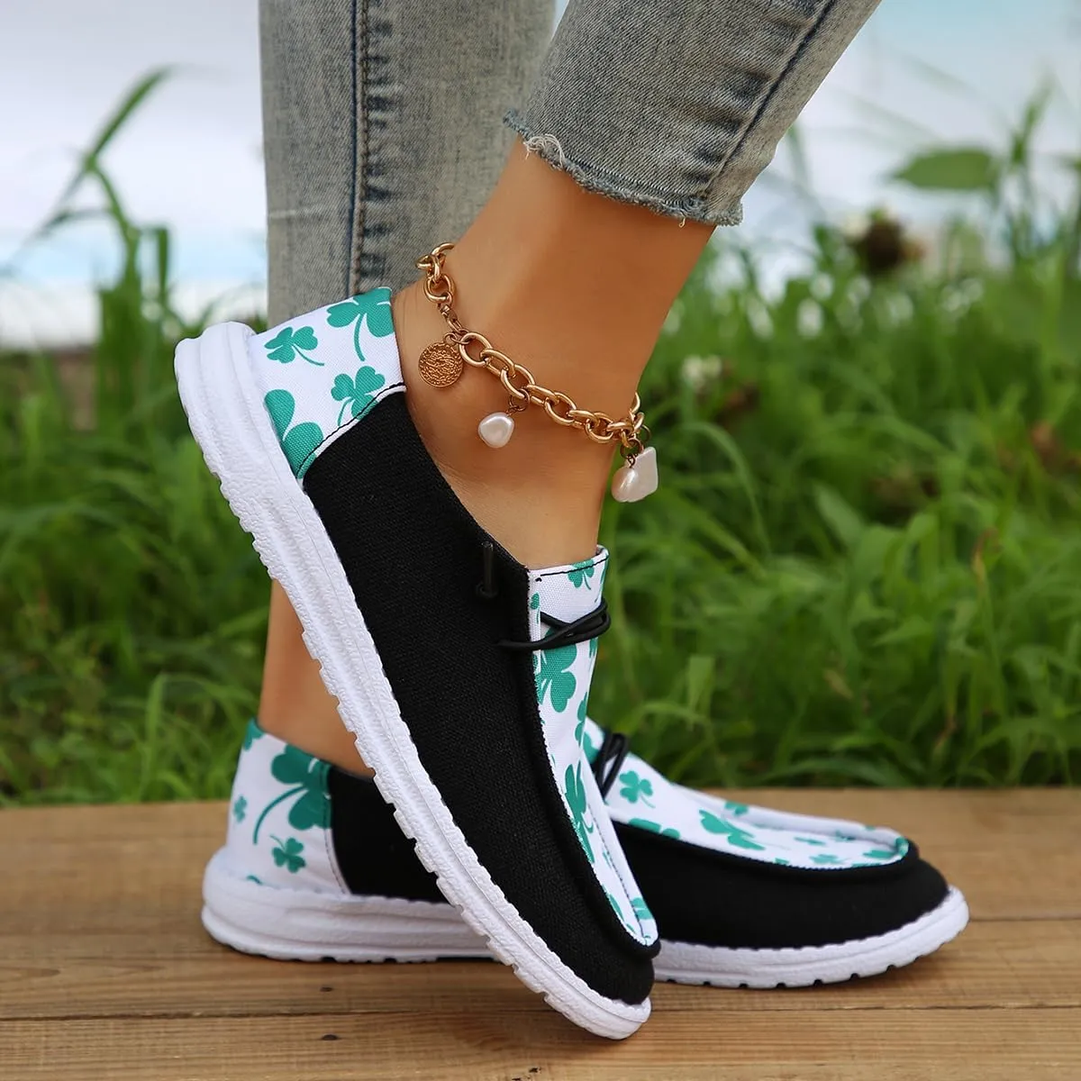 Women's Sunflower Print Canvas Casual Loafers Comfortable Light Weight Slip On Ultralight Sole Wide Boat Shoes Casual Lightweight Black Lace-Up Walking Flat Deck Shoes for Work and Traveling